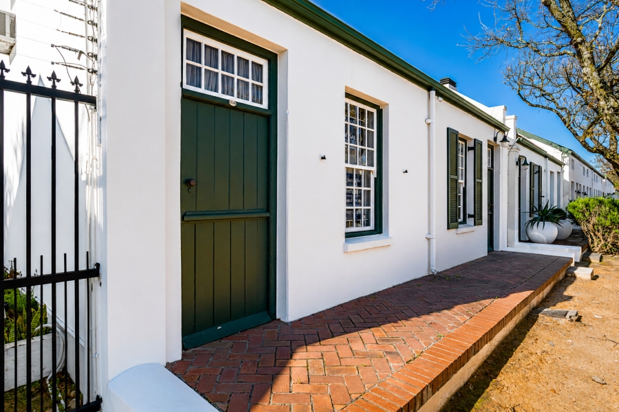 4 Bedroom Property for Sale in Stellenbosch Central Western Cape